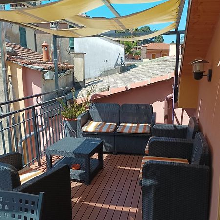 Delizioso Attico Con Ampio Terrazzo E Garage A Due Passi Dal Mare E Dalle Cinqueterre Lt-0485 Levanto Kültér fotó