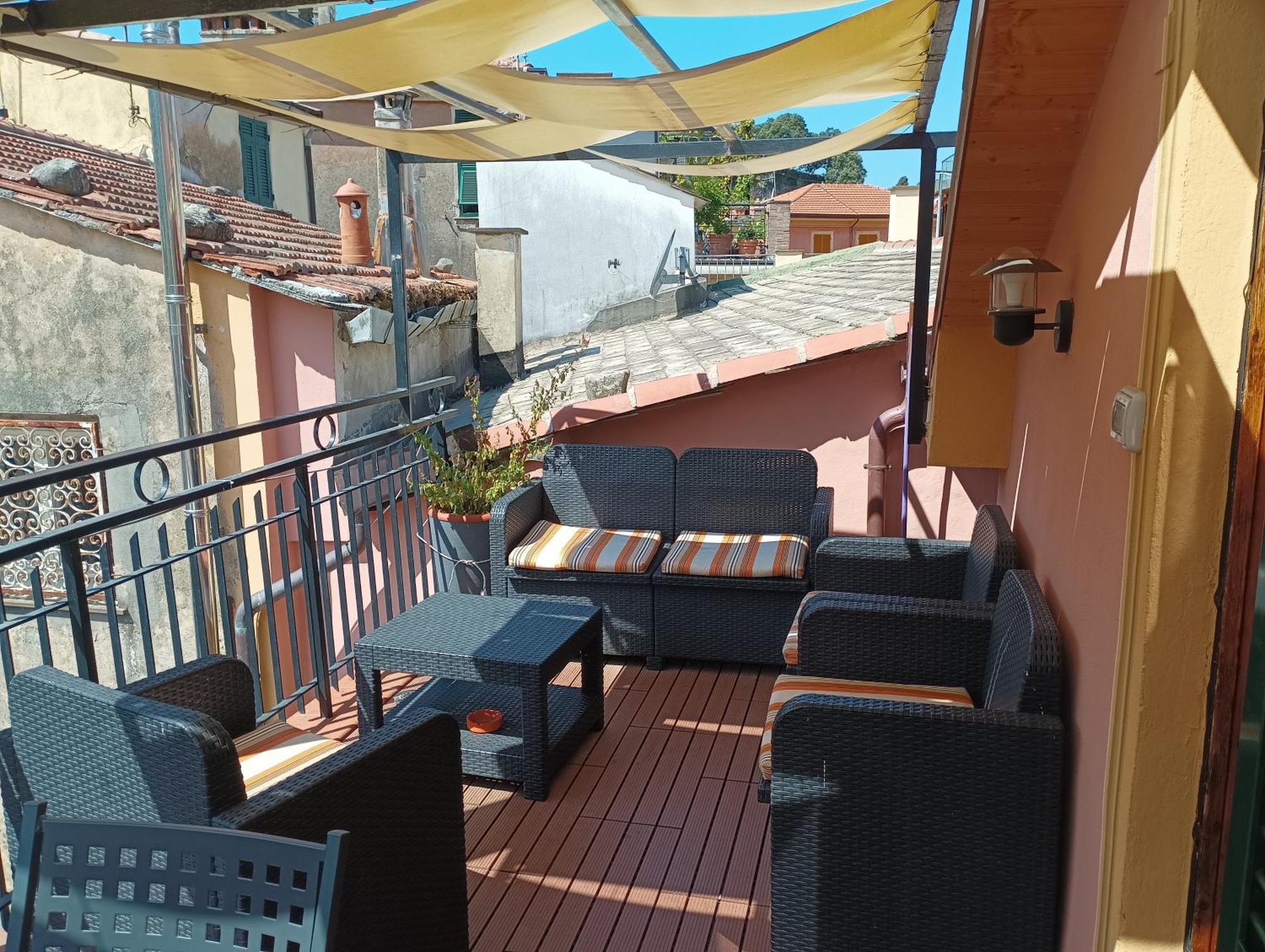 Delizioso Attico Con Ampio Terrazzo E Garage A Due Passi Dal Mare E Dalle Cinqueterre Lt-0485 Levanto Kültér fotó